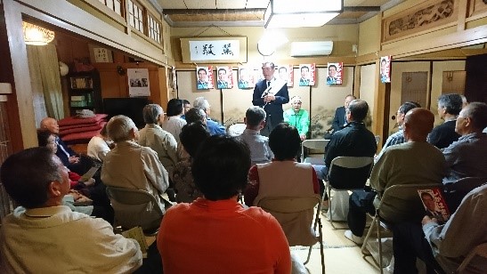 選挙中の様子