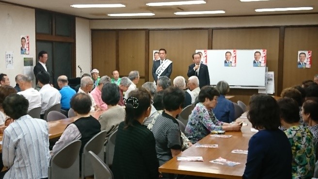 選挙中の様子